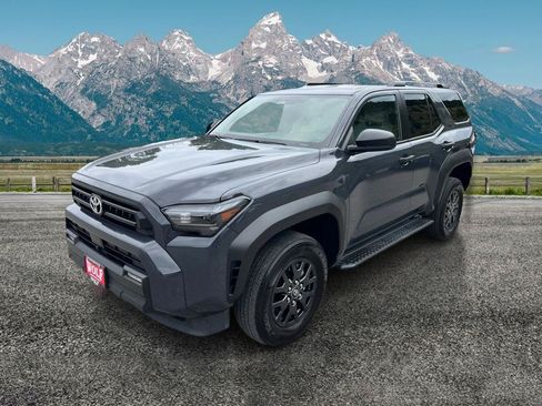 Used 2025 Toyota 4Runner SR5 AWD/4WD image 1