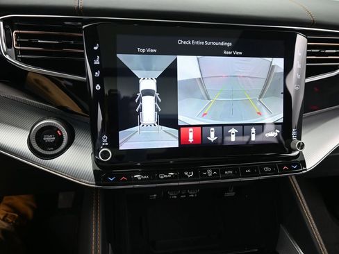 Used 2023 Jeep Grand Wagoneer Series III image 37