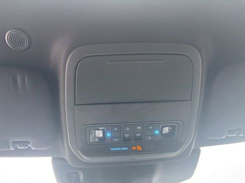 Used 2024 Ford Explorer ST-Line w/ Class IV Trailer Tow Package AWD/4WD image 26