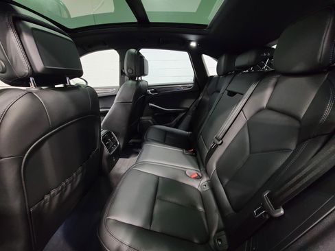 New 2026 Porsche Macan S image 27