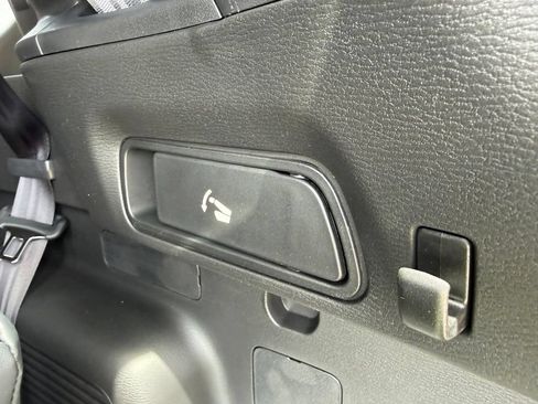 New 2026 Mitsubishi Outlander AWD image 26