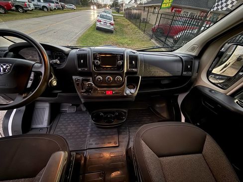 Used 2015 RAM ProMaster 2500 image 34