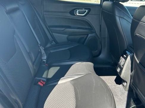 Used 2026 Jeep Compass Latitude AWD/4WD image 13