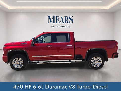 Used 2024 Chevrolet Silverado 3500 High Country w/ High Country Premium Package AWD/4WD image 3