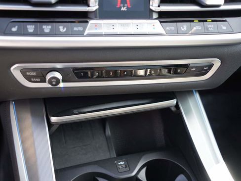 Certified 2022 BMW X5 xDrive45e w/ Executive Package image 21