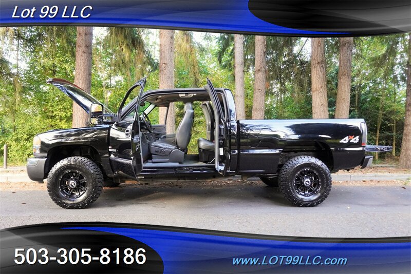 Used 2004 GMC Sierra 2500 SLT w/ Heavy-Duty Power Package AWD/4WD image 29