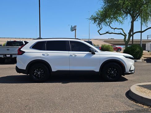 Used 2025 Honda CR-V Sport image 4