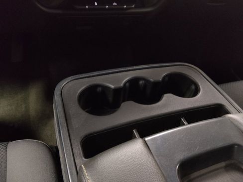 Used 2018 Chevrolet Silverado 1500 LT RWD image 26