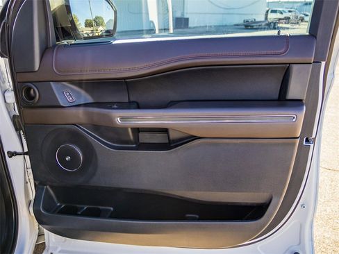 Used 2020 Ford Expedition King Ranch image 17