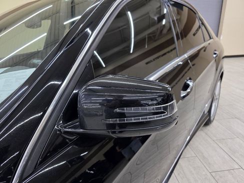 Used 2011 Mercedes-Benz E 550 Sedan image 11