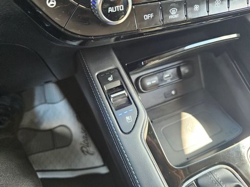 Used 2022 Kia Telluride EX w/ EX Premium Package AWD/4WD image 31