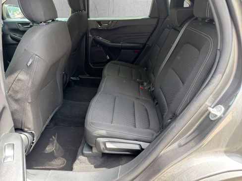 Used 2025 Ford Escape Active AWD/4WD image 18
