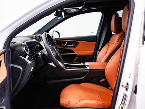 Certified 2025 Mercedes-Benz GLC 300 4MATIC image 23