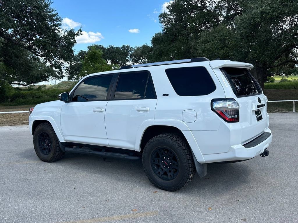 Used 2021 Toyota 4Runner SR5 Premium w/ Moonroof Package RWD image 7