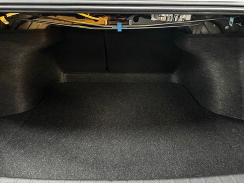 New 2026 Nissan Sentra SR FWD image 37