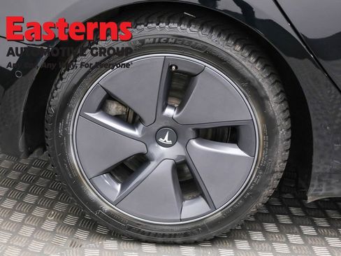 Used 2018 Tesla Model 3 Long Range image 27