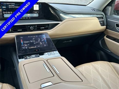 Certified 2025 INFINITI QX80 Sensory image 29