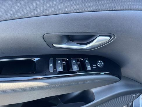 Used 2022 Hyundai Tucson Limited FWD image 15