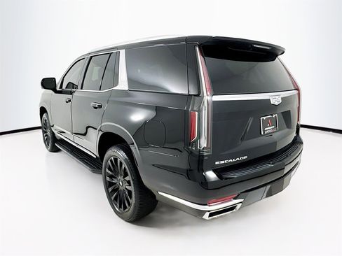 Used 2024 Cadillac Escalade Luxury image 6