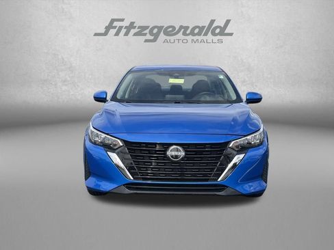 Used 2024 Nissan Sentra SV FWD image 3