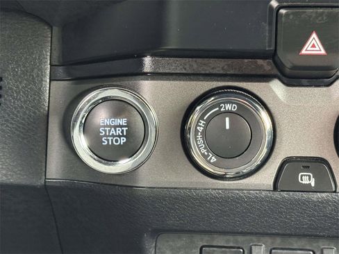 Used 2023 Toyota Tacoma TRD Off-Road image 8