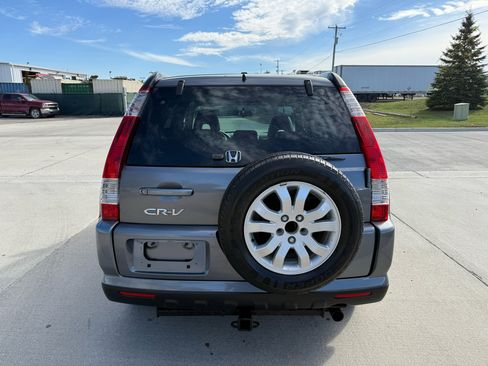 Used 2005 Honda CR-V EX image 4