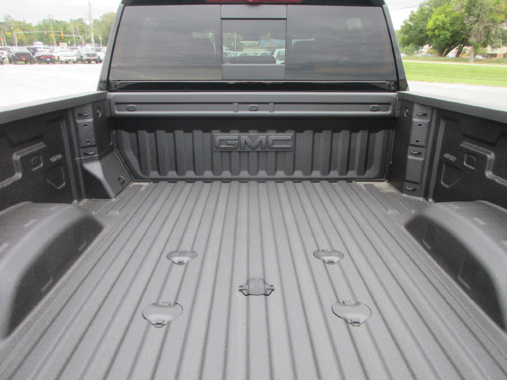 New 2026 GMC Sierra 3500 AT4 w/ AT4 Premium Plus Package AWD/4WD image 7