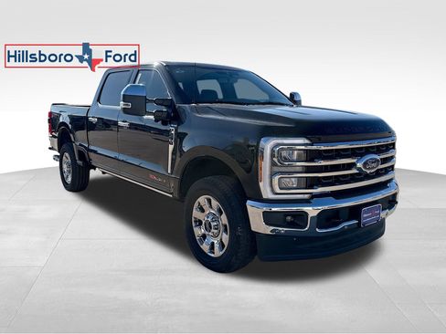 New 2025 Ford F250 King Ranch w/ Chrome Package image 4