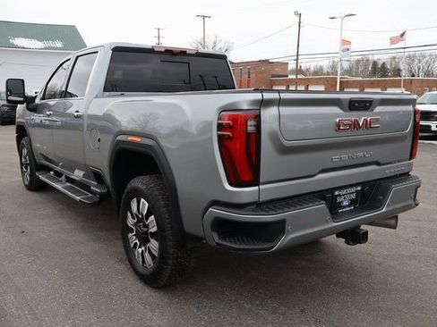 Used 2025 GMC Sierra 3500 Denali w/ Denali Reserve Package image 18