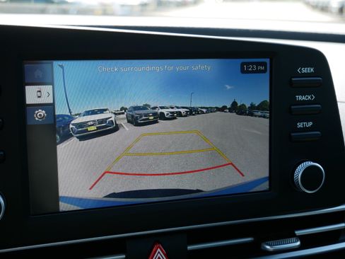 Certified 2026 Hyundai Elantra SE FWD image 31