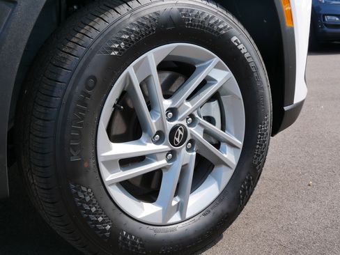 Certified 2025 Hyundai Tucson SE image 15