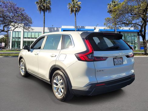 Used 2024 Honda CR-V LX image 3