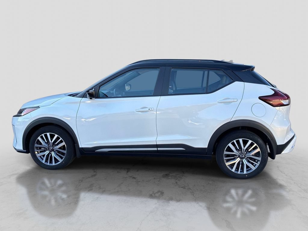 Certified 2023 Nissan Kicks SR w/ SR Premium Package FWD image 4