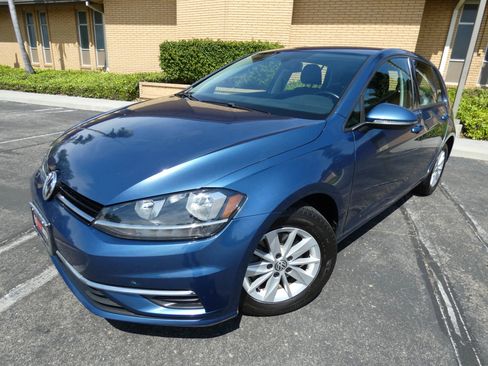 Used 2018 Volkswagen Golf S image 15