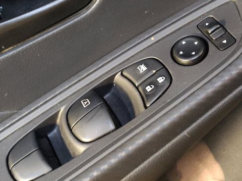 Used 2024 Nissan Versa S w/ S Plus Package FWD image 27