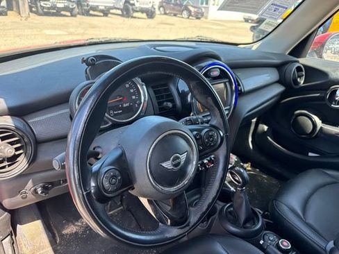 Used 2018 MINI Cooper 4-Door Hardtop FWD image 10