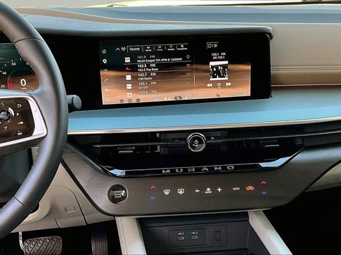 Used 2025 Nissan Murano Platinum w/ Cargo Package image 9