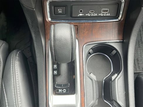Used 2024 Subaru Ascent Touring image 17