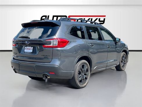 Used 2024 Subaru Ascent Onyx Edition image 7