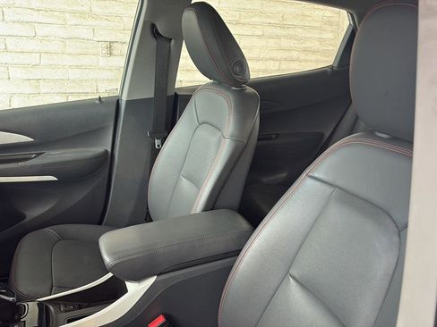 Used 2019 Chevrolet Bolt Premier w/ Infotainment Package image 9