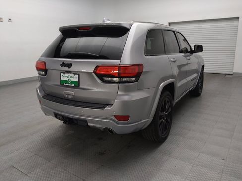 Used 2019 Jeep Grand Cherokee Altitude RWD image 7