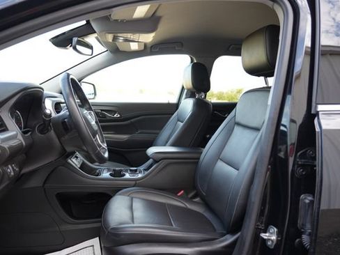 Used 2023 GMC Acadia SLT FWD image 11