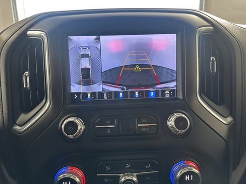 Used 2022 GMC Sierra 2500 AT4 w/ AT4 Preferred Package image 31