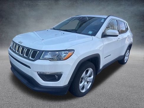 Used 2018 Jeep Compass Latitude w/ Safe & Security Group image 1