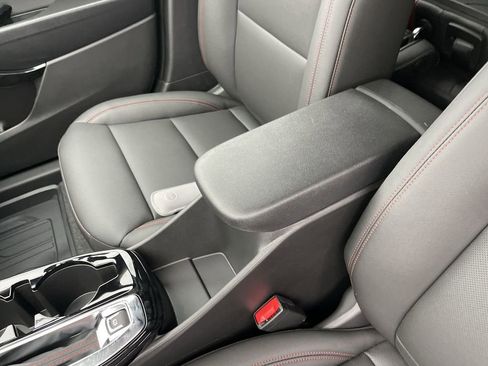 New 2026 Chevrolet Trax RS w/ Sunroof Package FWD image 20