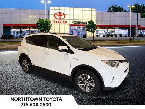 Used 2016 Toyota RAV4 XLE w/ Convenience Package image 2