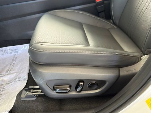 Used 2025 Lexus NX 350h AWD w/ Accessory Package (P5) image 14