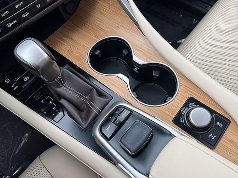 Used 2016 Lexus RX 350 AWD w/ Premium Package image 19