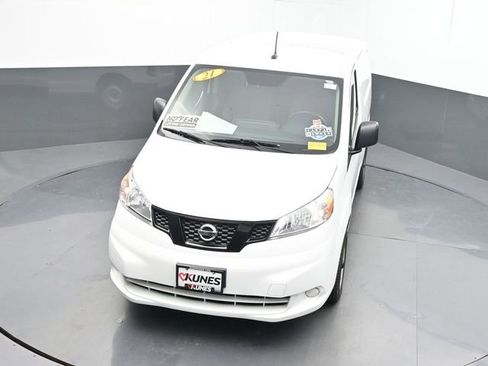 Used 2021 Nissan NV200 S image 31