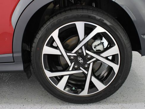 Used 2023 Hyundai Kona Limited AWD/4WD image 79